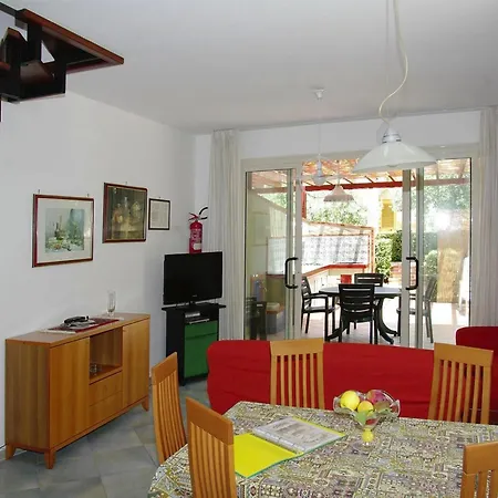 Near Cefalu With Pool Holiday home