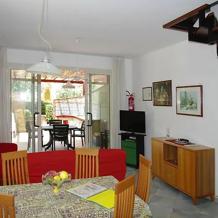 Near Cefalu With Pool Holiday home