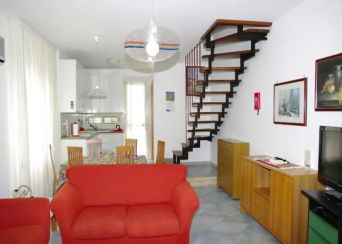 Near With Pool Vakantiehuis