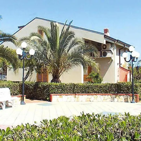 Near With Pool Σπίτι διακοπών